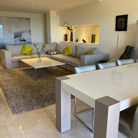 Luxury Elviria Hills *