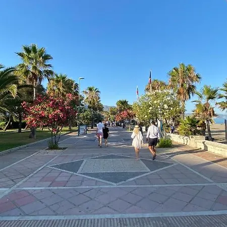 Apartment Luxury Elviria Hills